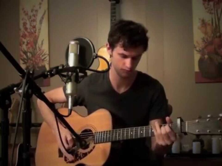 Black & Gold – Sam Sparro (acoustic cover)