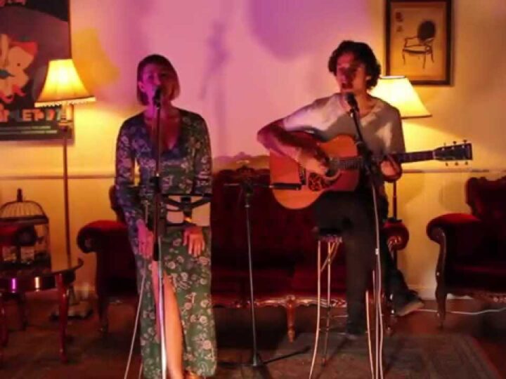 Dont You Worry Bout A Thing – Stevie Wonder (acoustic cover) ft. Kylie Jane