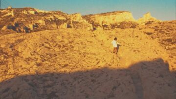 Eleni Drake – Marina (Visualiser)