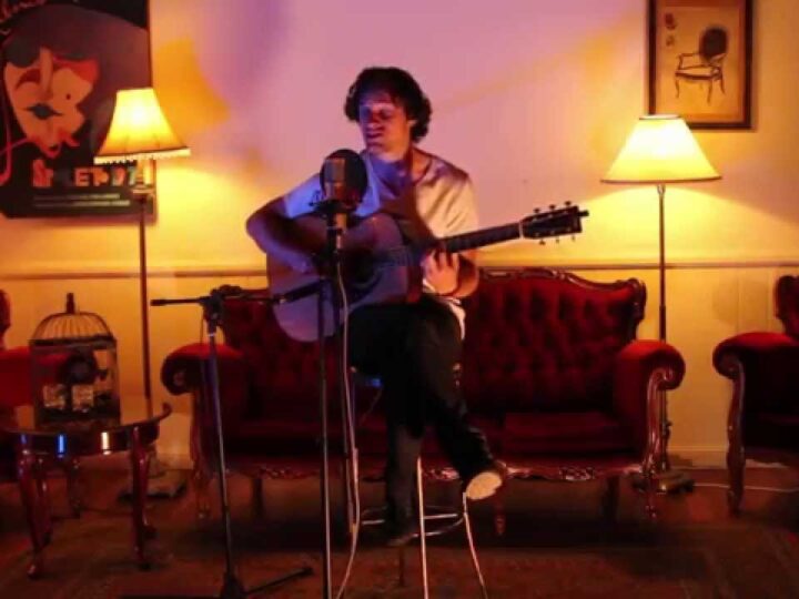 Ordinary Girl – Corey Heuvel