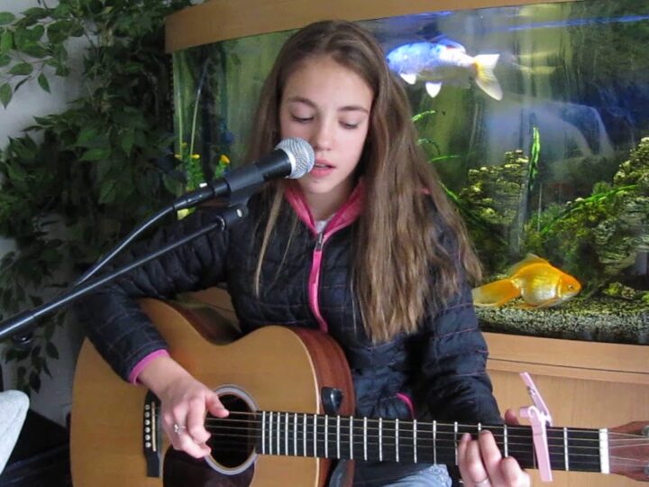 Allie Sherlock-original- love me again