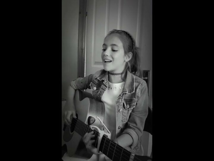 Jessie J – Flashlight cover by Allie Sherlock